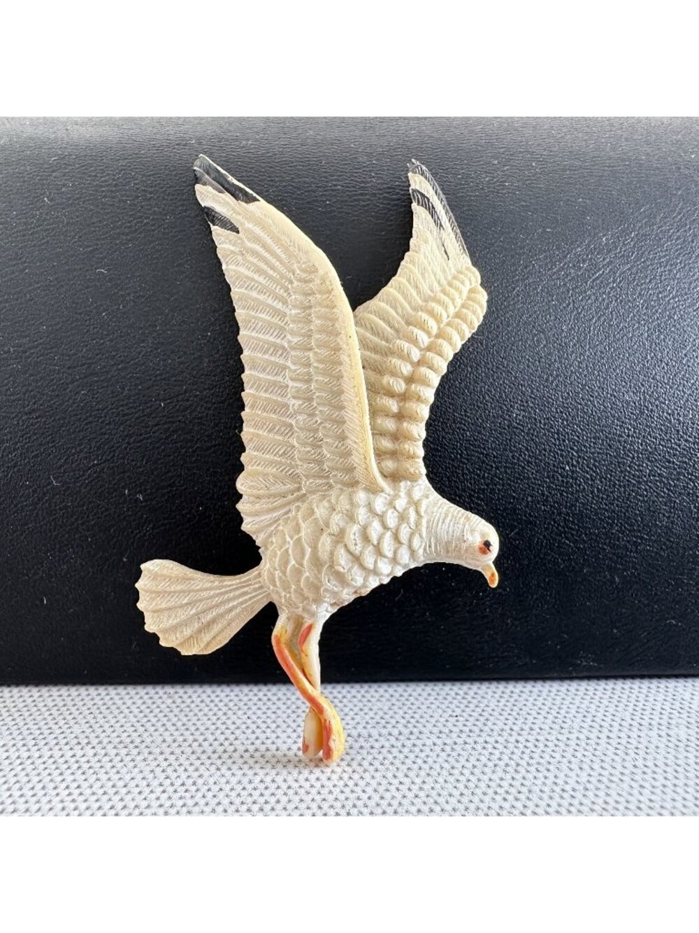 Vintage Japan Seagull Brooch Plastic Carved Bird Figural Beach Novelty Pin